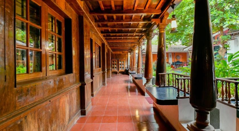 Hotel Rossitta Wood Castle Bed and Breakfast in Kochi