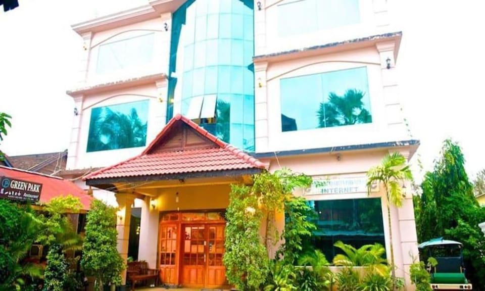 Greenpark Village Guesthouse Bed and Breakfast in Krong Siem Reap