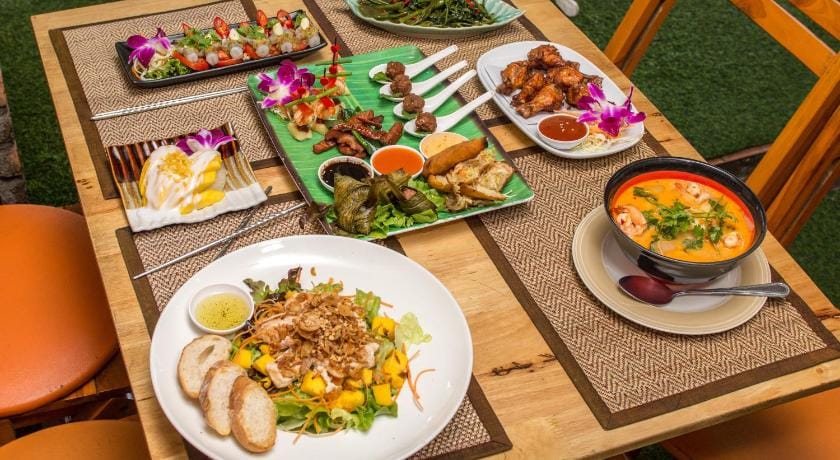 Central Guesthouse Bed and Breakfast in Chiang Mai