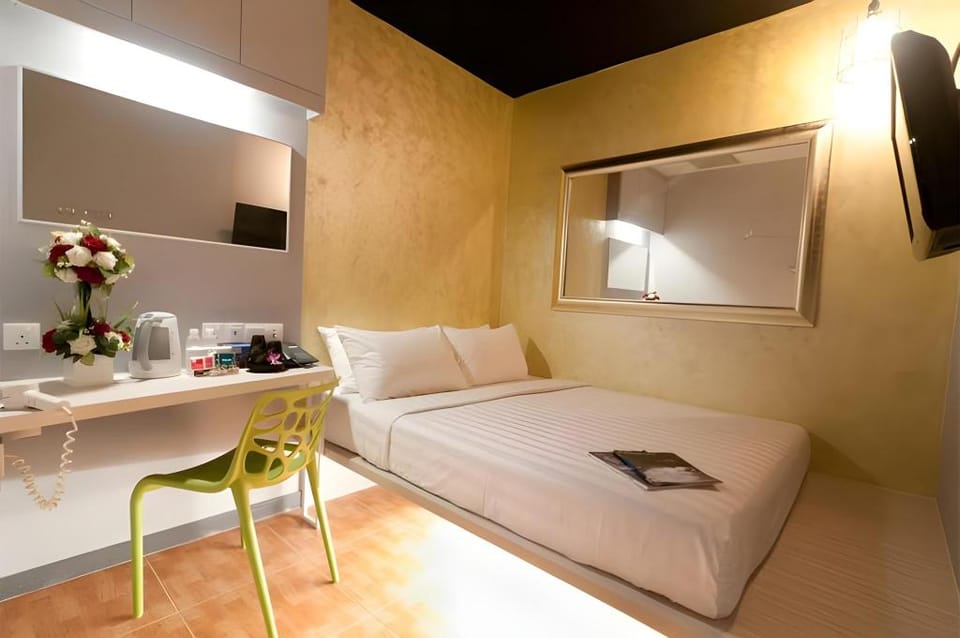 Fragrance Hotel - Classic Hotel in Singapore