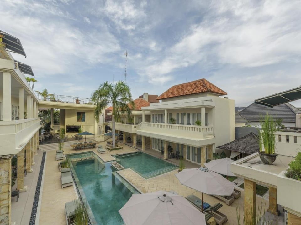 Bali Court Hotel & Apartment Hotel in Kuta