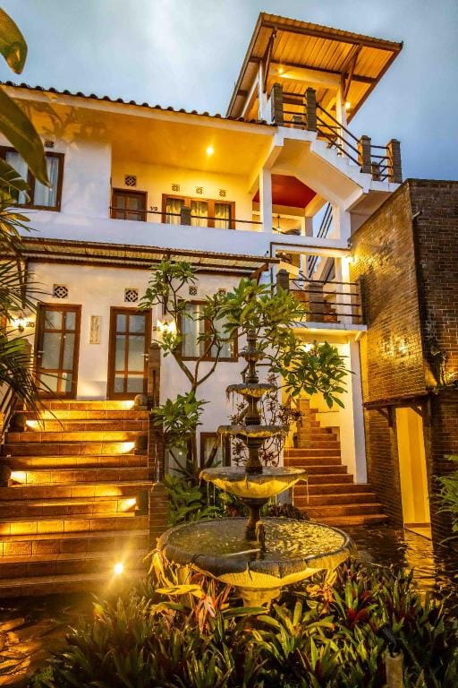 Villa & Family Hotel Gradia 2 Hotel in Batu