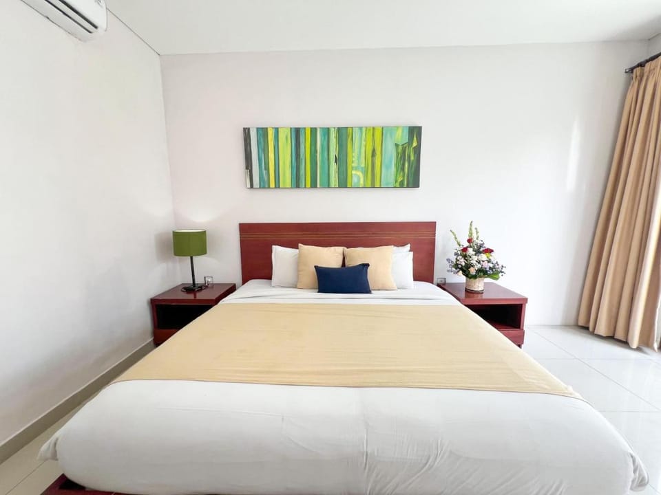 Apple Villas & Apartments, close to Canggu & Seminyak Campground/ 
RV Resort in North Kuta