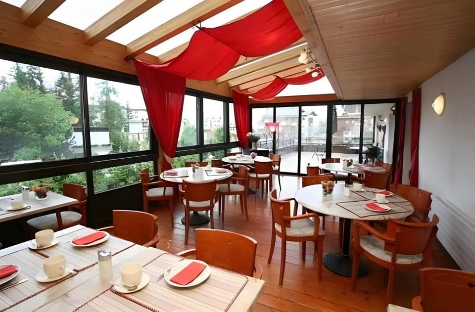 LeGreen Suite Penjernihan Bed and Breakfast in South Jakarta City