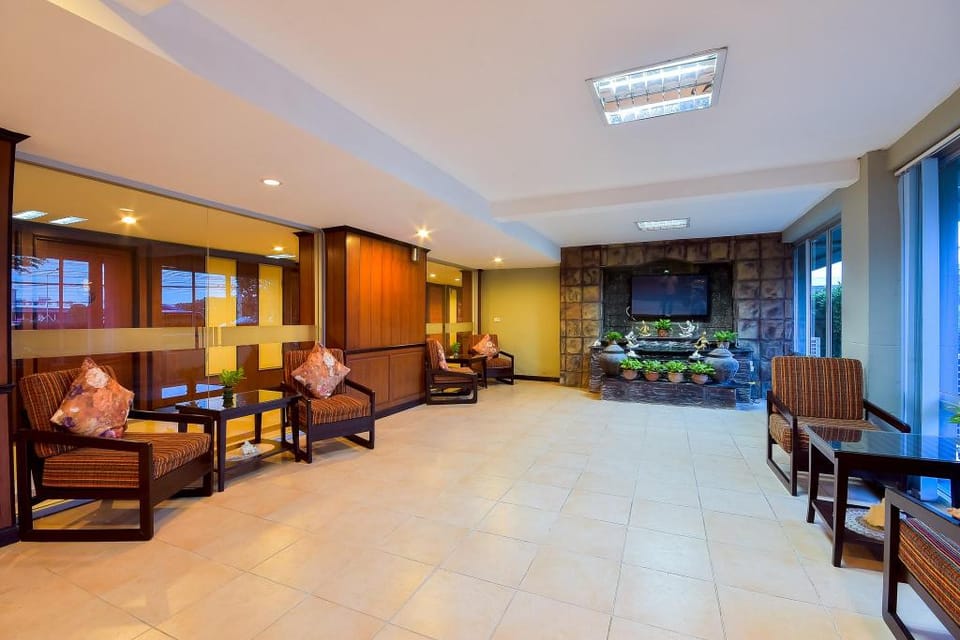 Season Palace Hua Hin Hotel in Hua Hin District