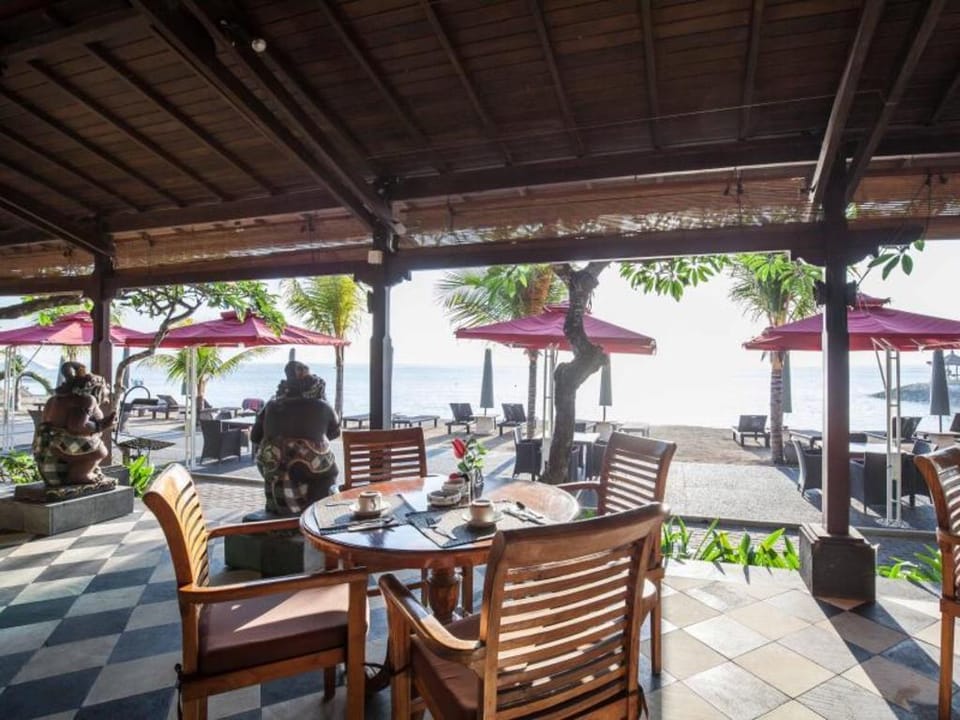 Vila Shanti Beach Hotel in Denpasar