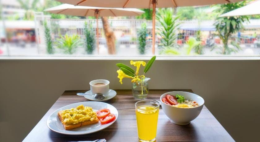 LeGreen Suite Pejompongan Bed and Breakfast in South Jakarta City