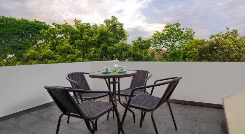 LeGreen Suite Tebet Bed and Breakfast in South Jakarta City