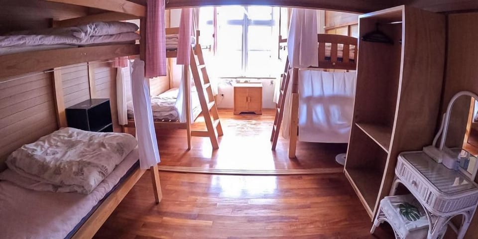 Guest House Emix Bed and Breakfast in Okinawa Prefecture