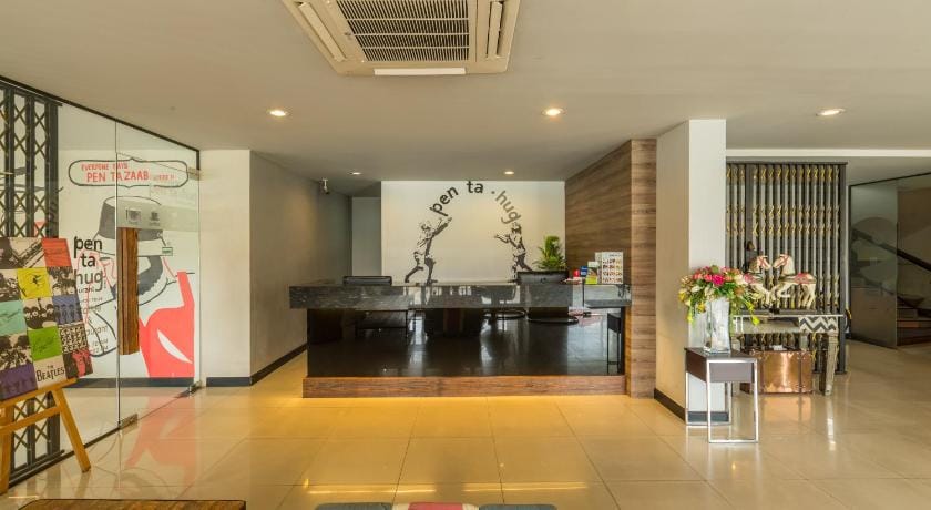 Pentahug Hotel Hotel in Laos