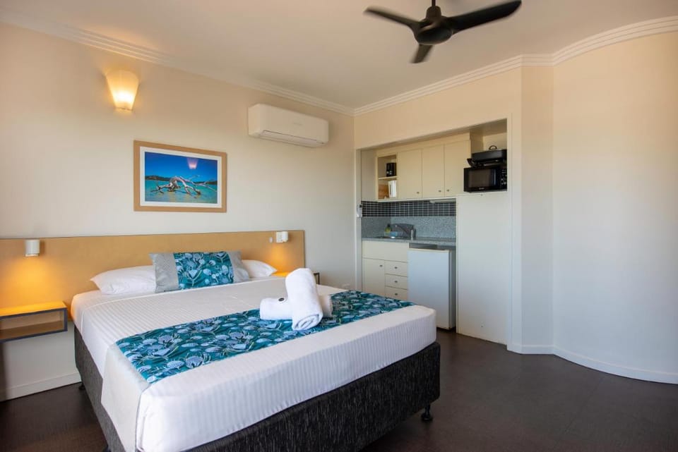 Coral Sea Vista Apartments Apartment hotel in Airlie Beach