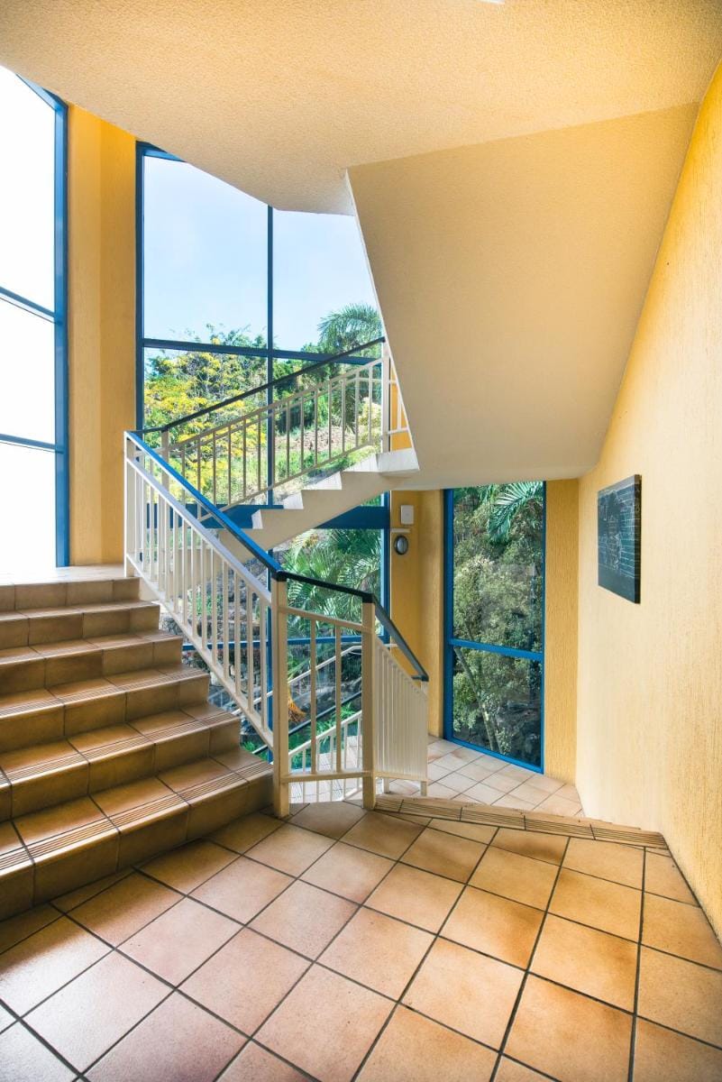 Coral Sea Vista Apartments Apartment hotel in Airlie Beach