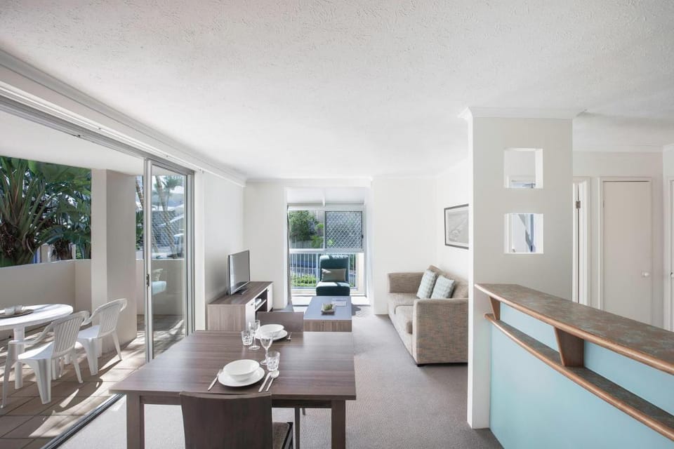BreakFree Diamond Beach Apartment hotel in Mermaid Beach