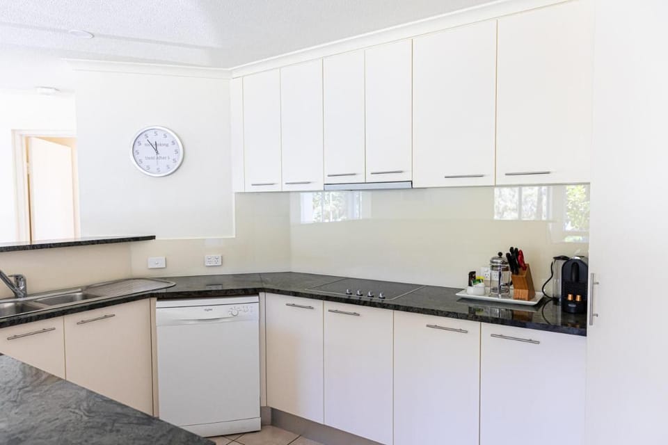 Beaches Port Douglas Holiday Apartments Book Here With The Onsite Reception Team Apartment hotel in Port Douglas