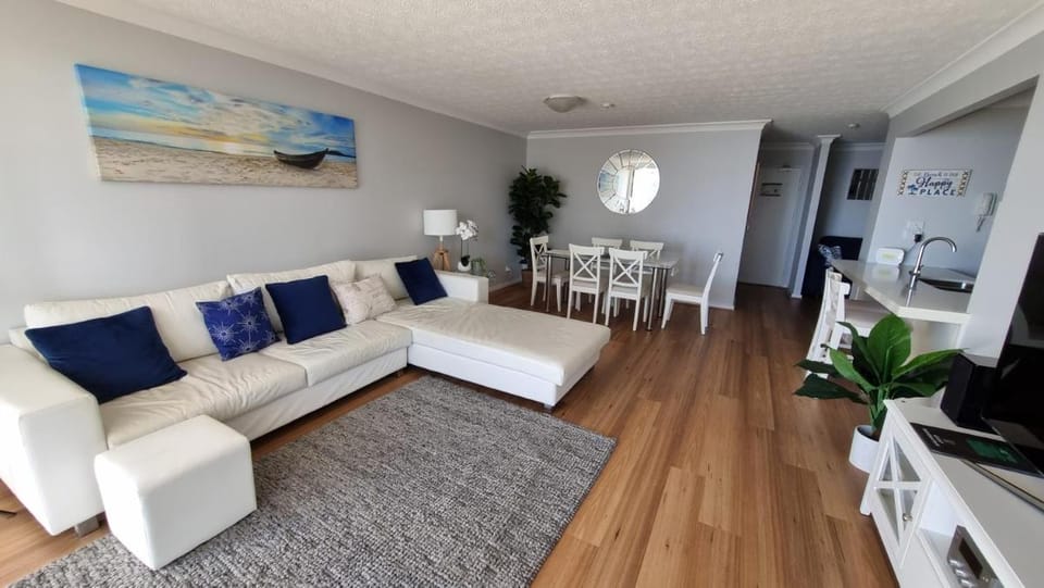 Breakers North Absolute Beachfront Apartments - Official Apartment hotel in Surfers Paradise
