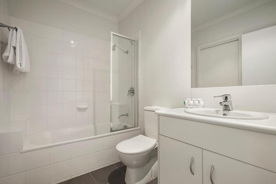 Quest Sanctuary Lakes Apartments Apartment hotel in Melbourne