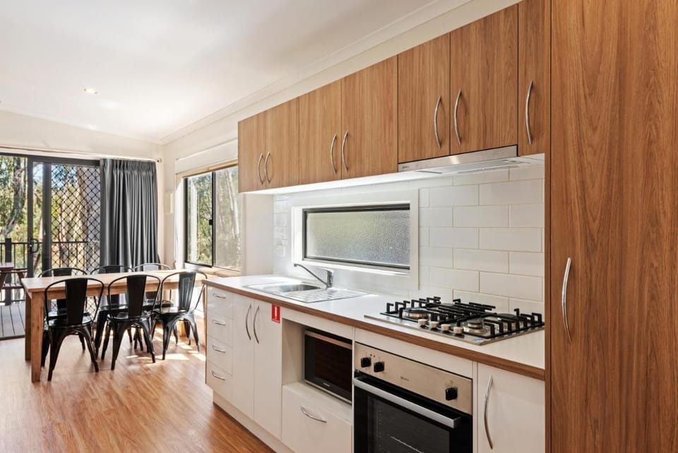 Discovery Parks - Maidens Inn Moama Campground/ 
RV Resort in Echuca
