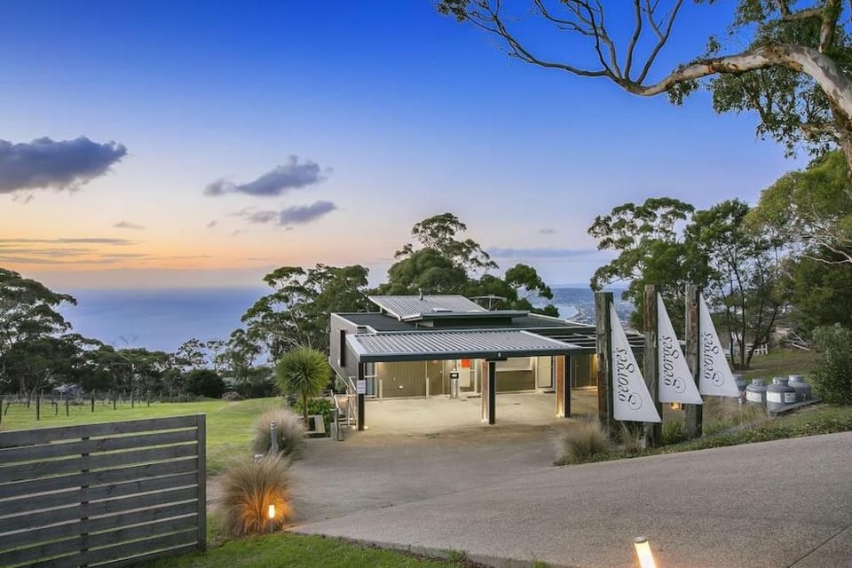 Georges Boutique B&B and Culinary Retreat Hotel in Dromana