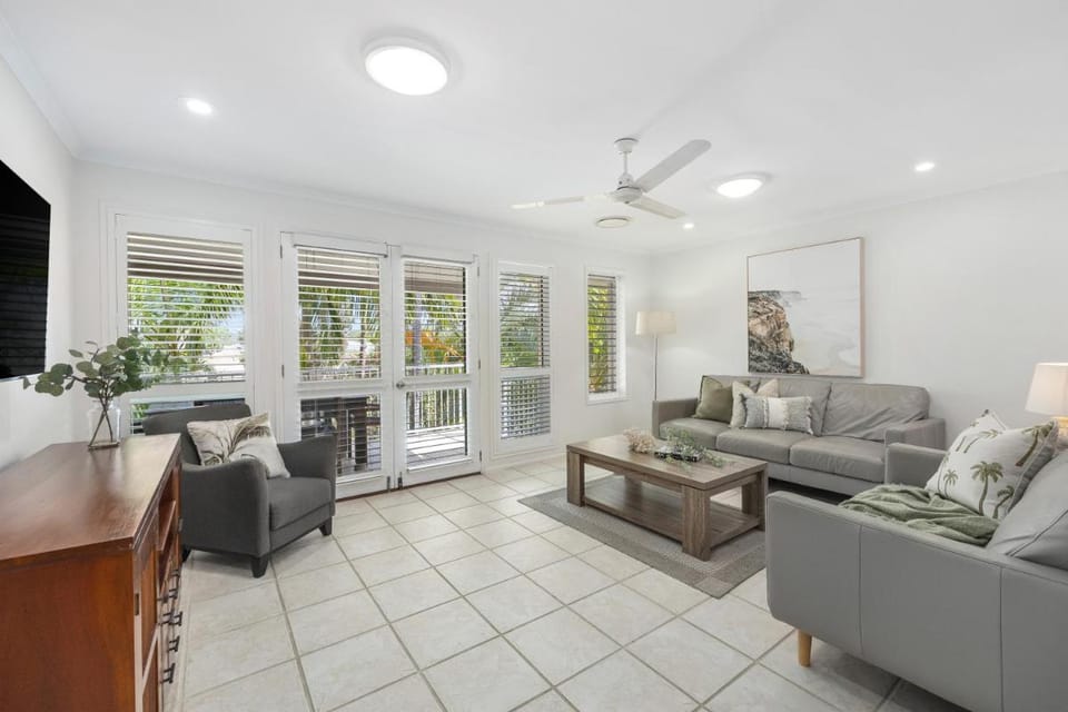 Sunset Cove Noosa Apartment hotel in Noosaville