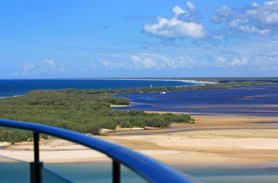 Monaco Caloundra Apartment hotel in Golden Beach