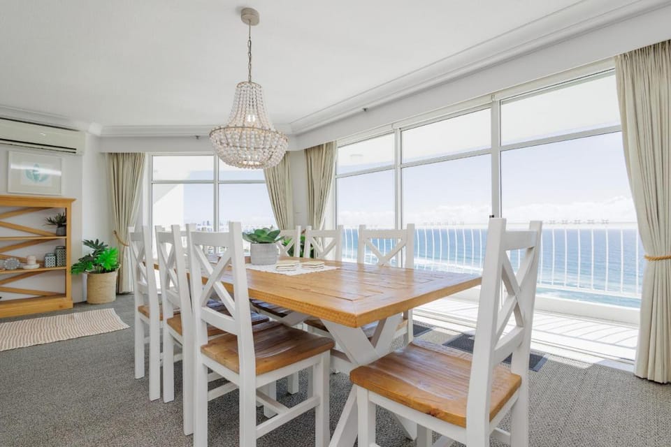 Burleigh Surf Apartments Apartment hotel in Burleigh Heads