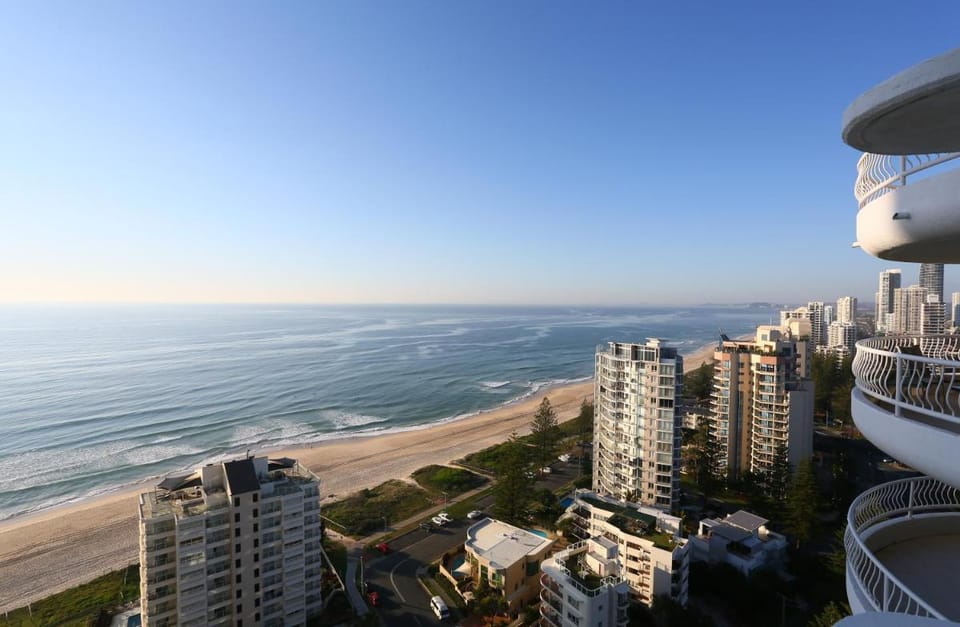 Biarritz Apartments Gold Coast Apartment hotel in Surfers Paradise