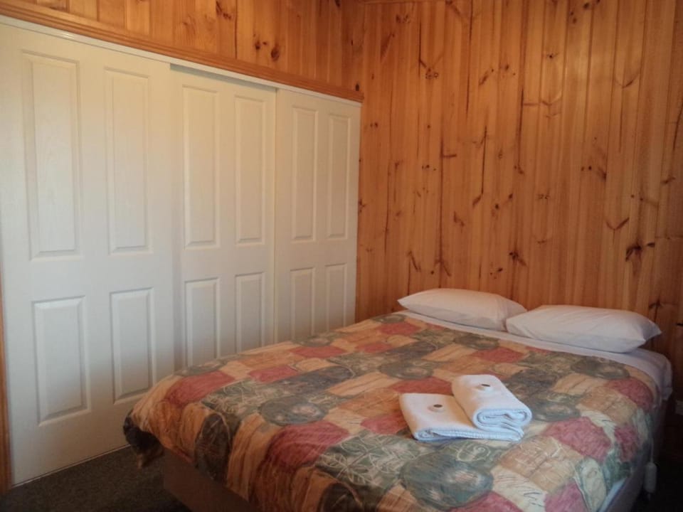 Bicheno East Coast Holiday Park Campground/ 
RV Resort in Bicheno