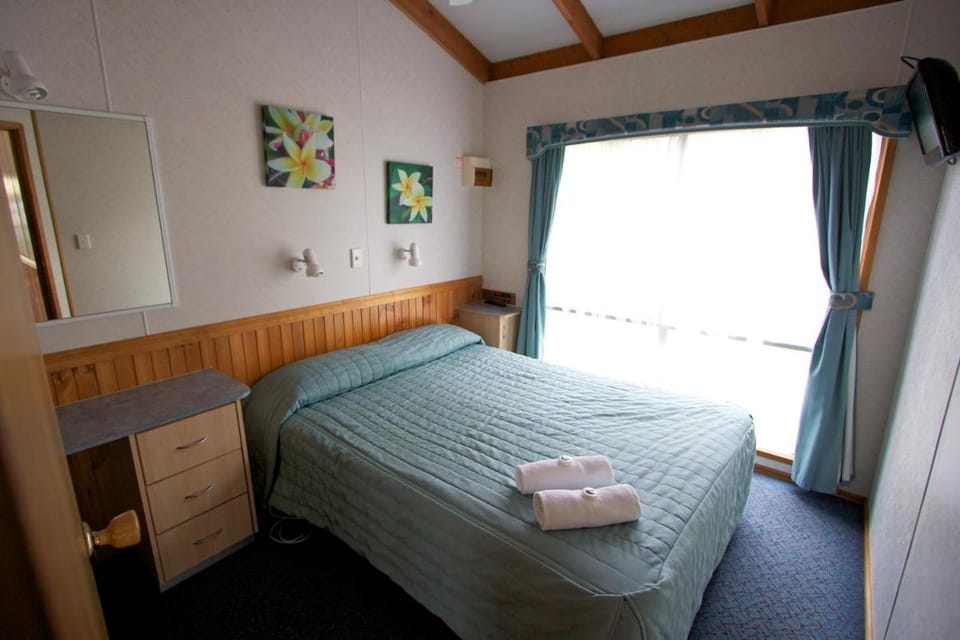 BIG4 Crystal Brook Tourist Park Campground/ 
RV Resort in Melbourne