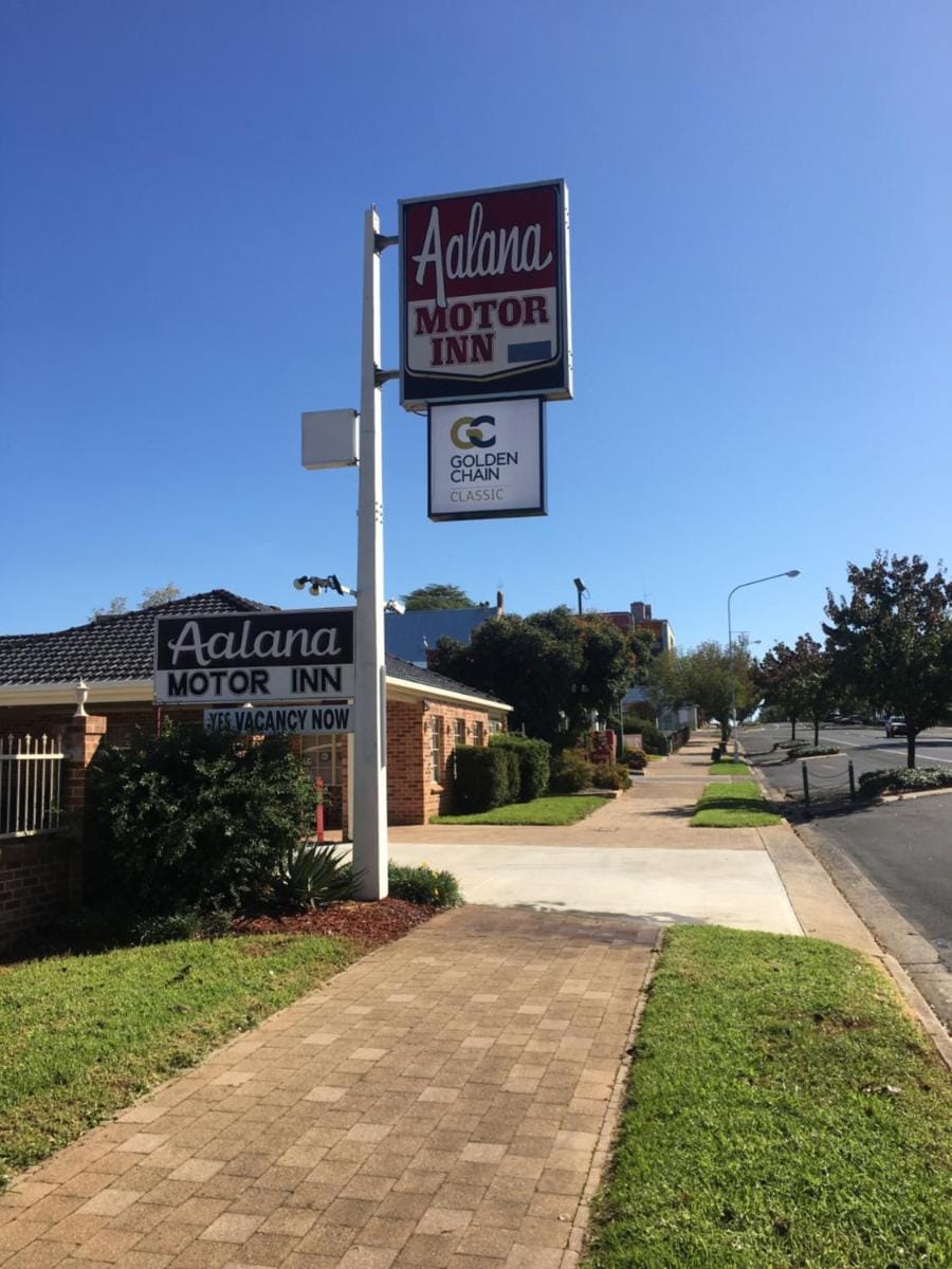 Golden Chain Aalana Motor Inn Motel in Cowra