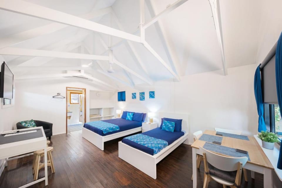 Airlie Beach Magnums - Adults Only Campground/ 
RV Resort in Airlie Beach