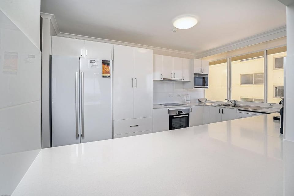Dorchester On The Beach Apartment hotel in Surfers Paradise