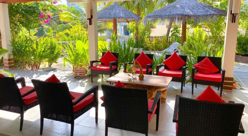 TME Retreats Dhigurah Bed and Breakfast in Maldives