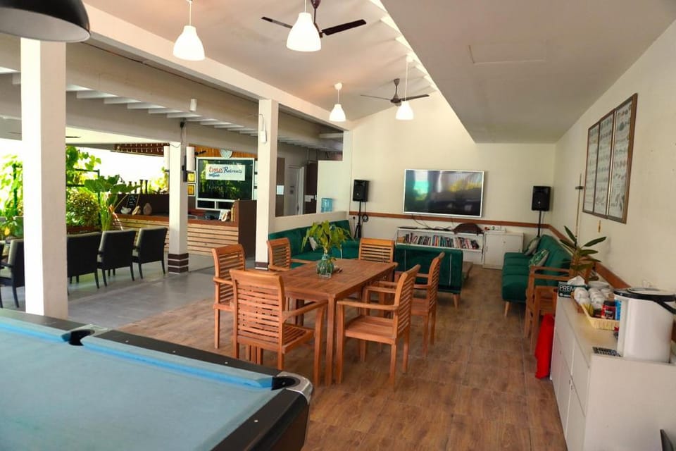 TME Retreats Dhigurah Bed and Breakfast in Maldives