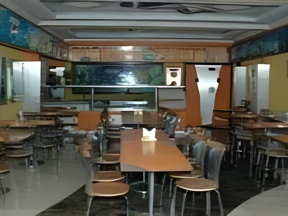 Hotel Simla Palace Hotel in Lucknow
