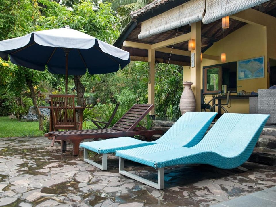 Bali au Naturel Beach Resort - Adults Only Bed and Breakfast in Bali
