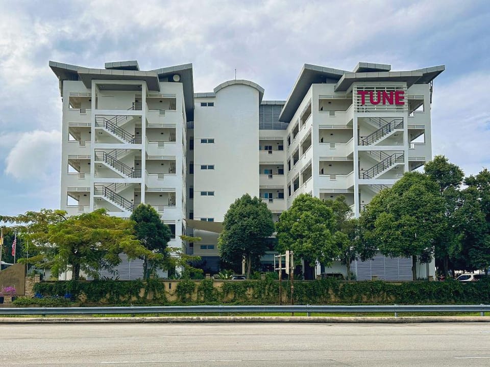 Tune Hotel KLIA Aeropolis (Airport Hotel) Hotel in Negeri Sembilan, Malaysia