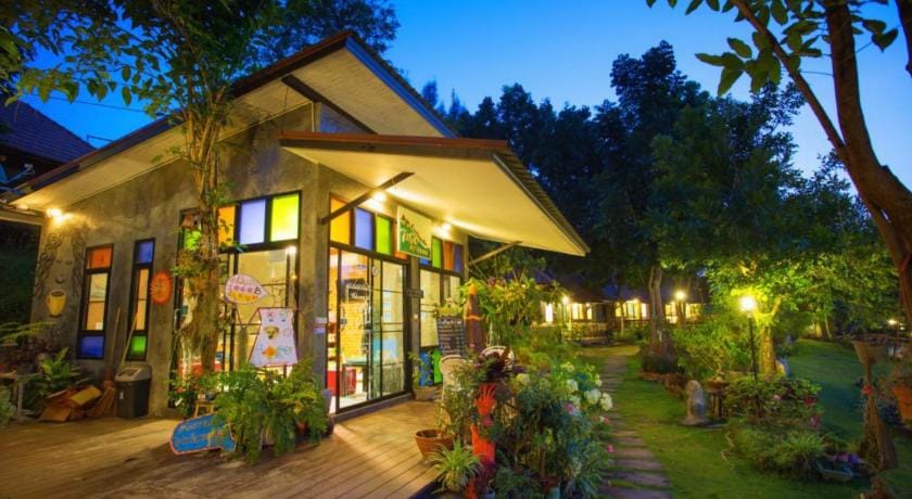 TonSilp Art Home Resort in Thailand