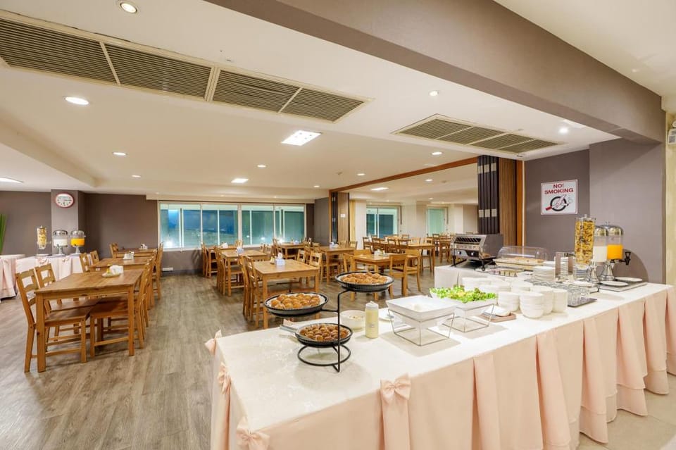 Prom Ratchada Hotel Hotel in Bangkok