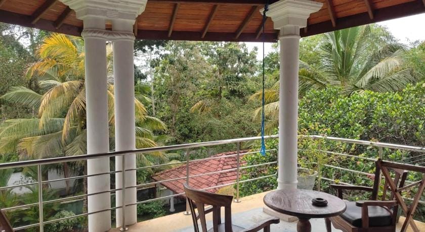 Utopia Villas Hotel in Hikkaduwa