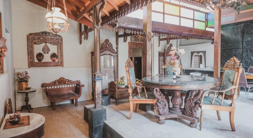 Griya Nalendra Guest House Hotel in Yogyakarta