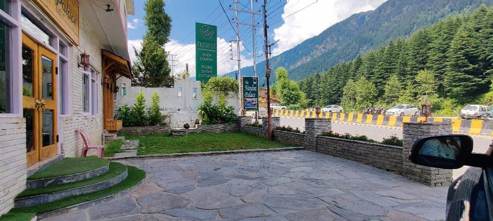 The Nandini Palace Hotel in Manali