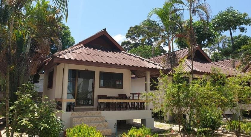 Island Spa Resort Hotel in Ko Tao