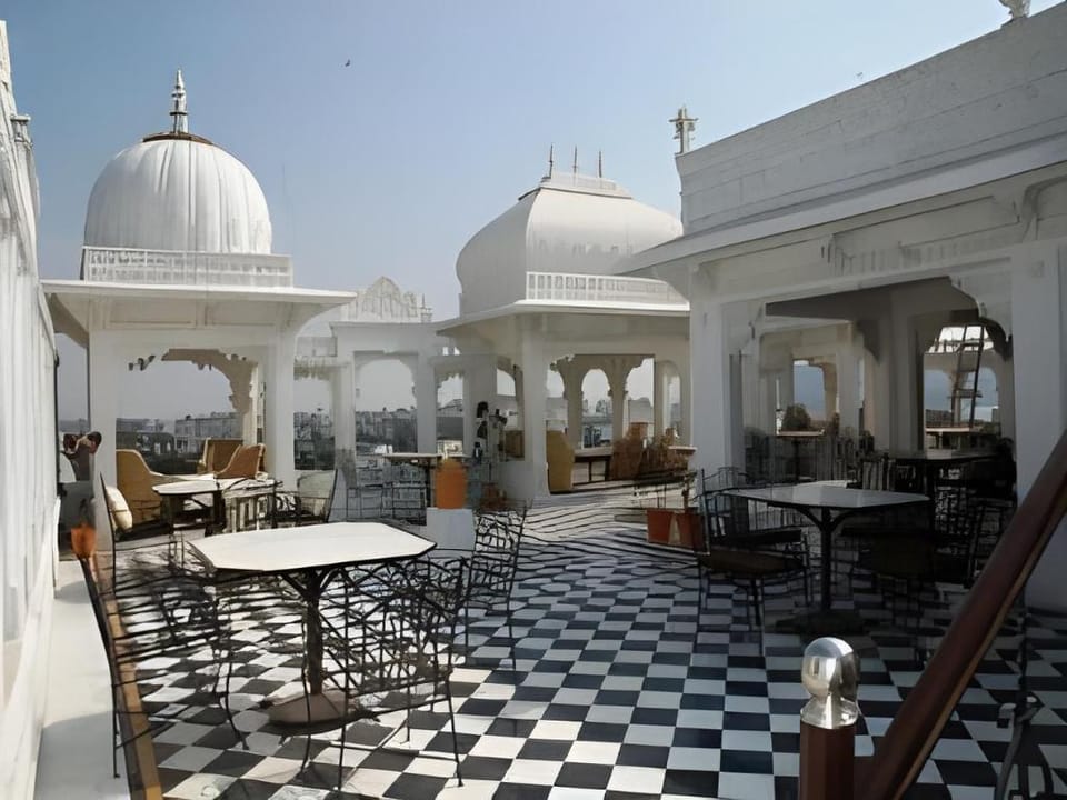 Hotel Moti Mahal Muroli Hotel in Udaipur