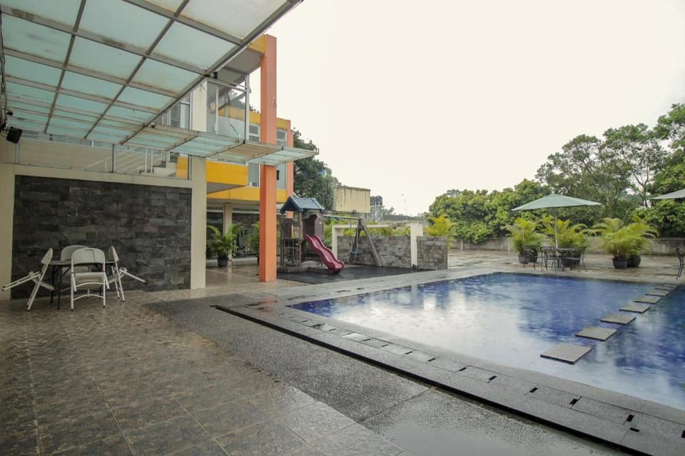 Collection O 295 Grha Ciumbuleuit Guest House Hotel in Bandung