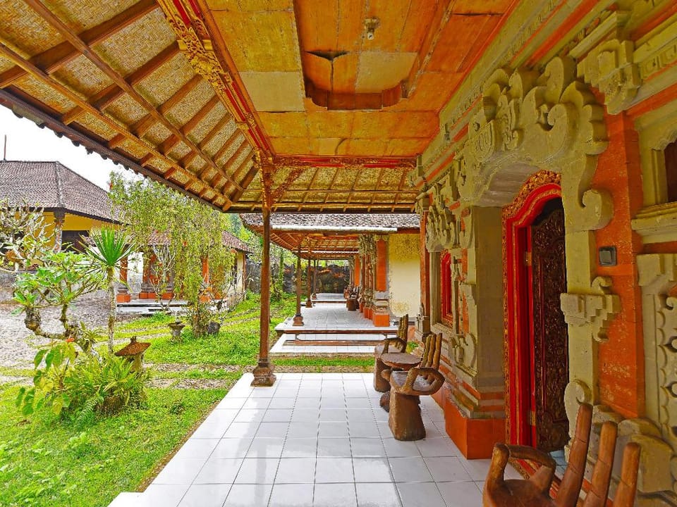 OYO 91100 Pondok Kusuma Wisata Hotel in Bali