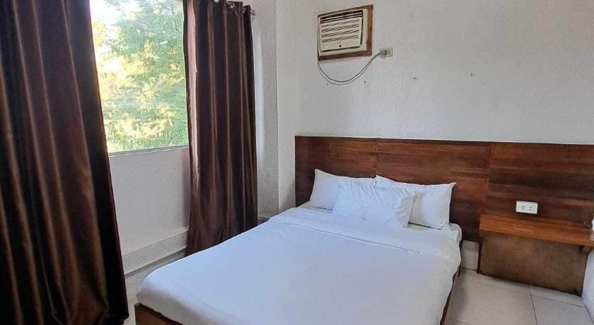 La Place Guesthouse Hotel in Lapu-Lapu City