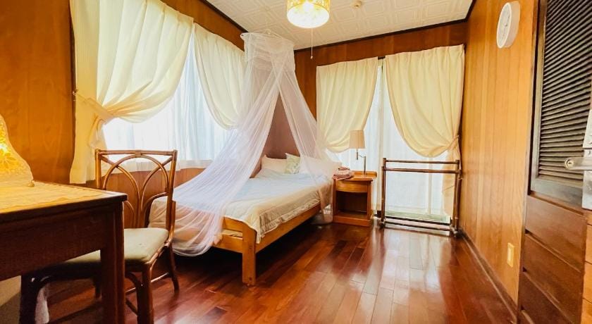 Healing B&B Milk-ya for - Women only Bed and Breakfast in Okinawa Prefecture