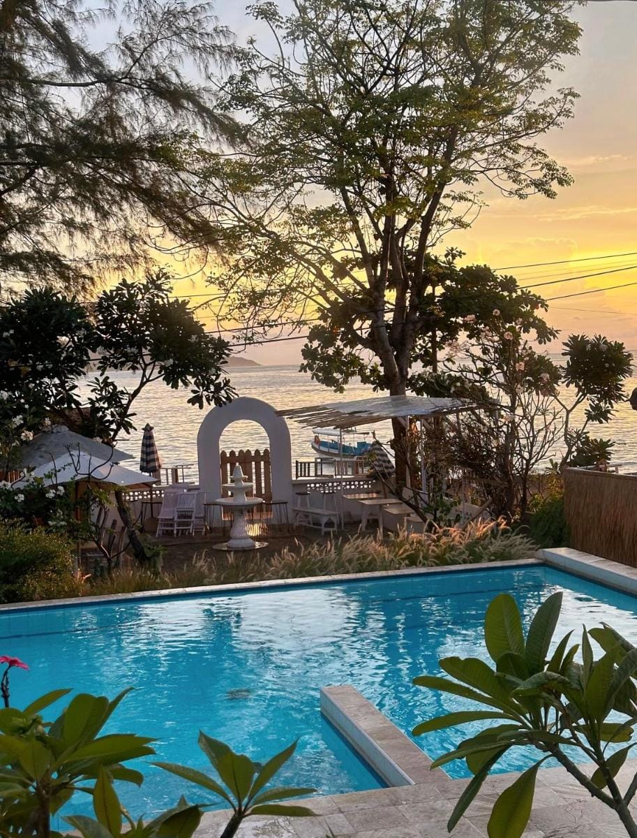 7SEAS Cottages Campground/ 
RV Resort in Pemenang