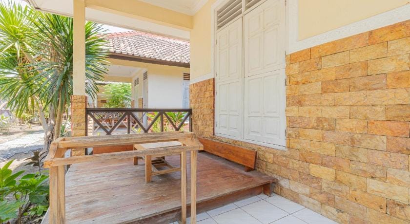Funny Homestay 2 Hotel in Pemenang