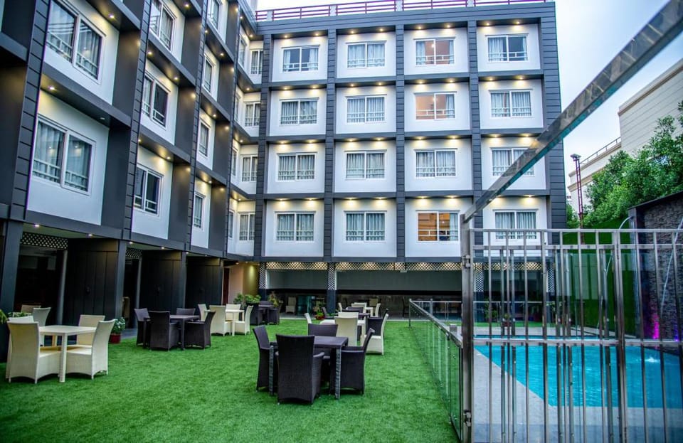Hotel Sunpark Hotel in Chandigarh